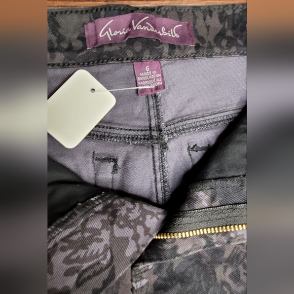 Gloria Vanderbilt Soft Touch Jeans - Picture 5 of 13